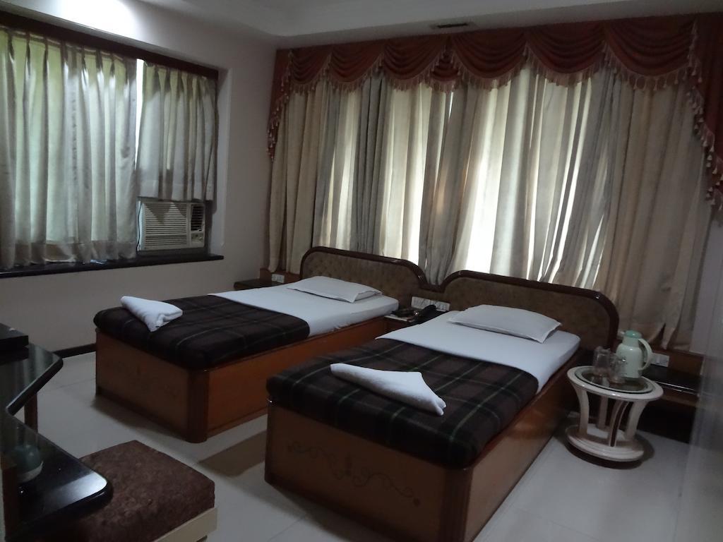 Hotel Ashwin Mumbai Exterior foto